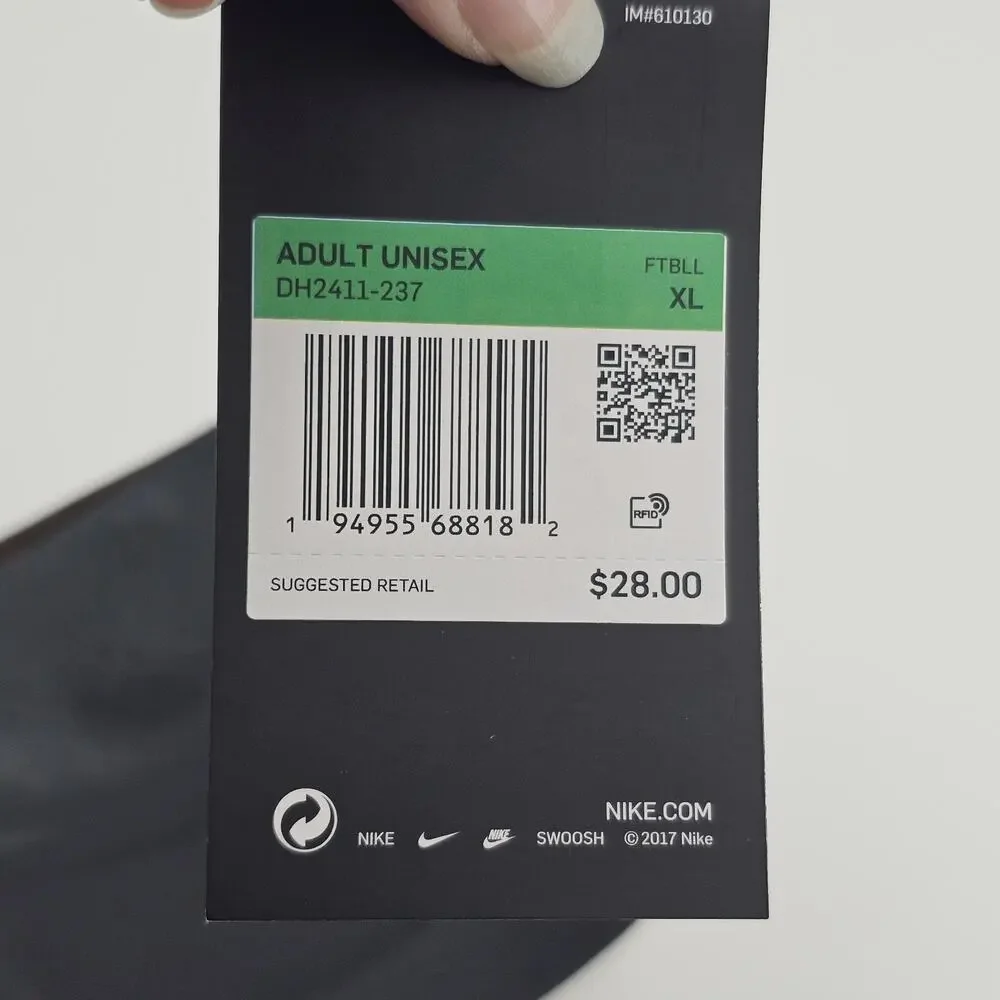 Nike tags when as
